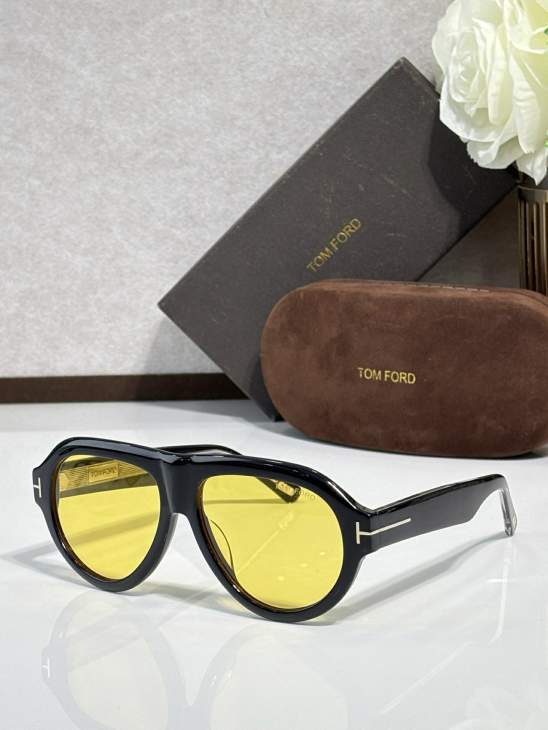 Picture of Tom Ford Sunglasses _SKUfw77318255fw